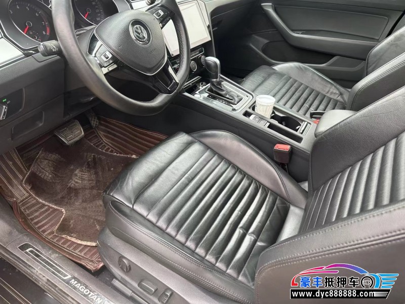 18年大众迈腾轿车抵押车出售