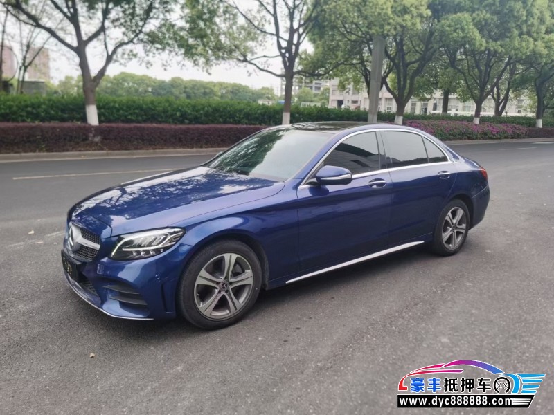 20年奔驰C轿车抵押车出售