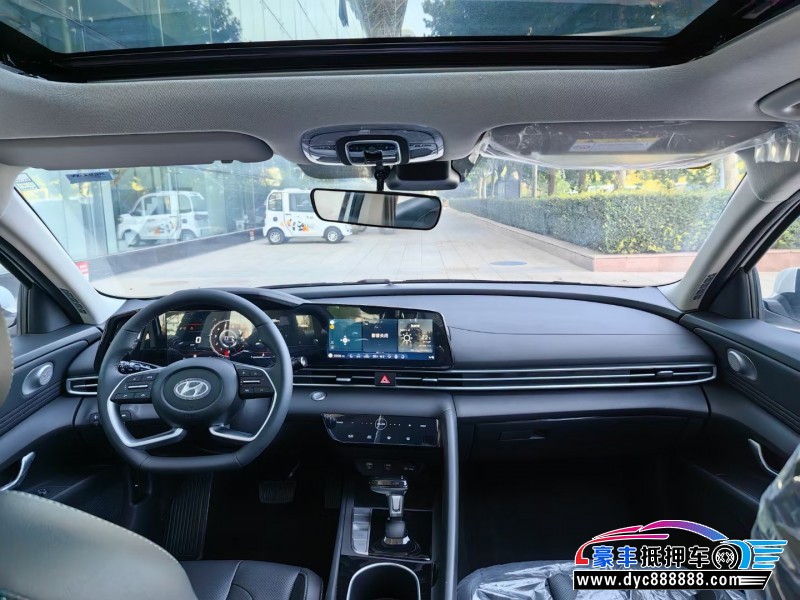 23年现代伊兰特轿车抵押车出售