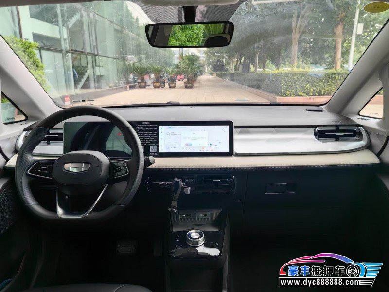 23年吉利几何轿车抵押车出售