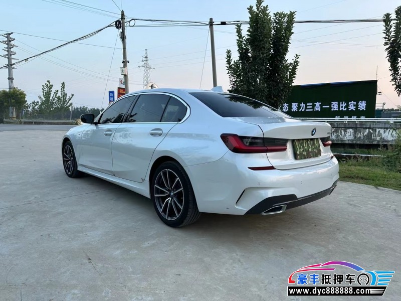 22年宝马3系轿车抵押车出售