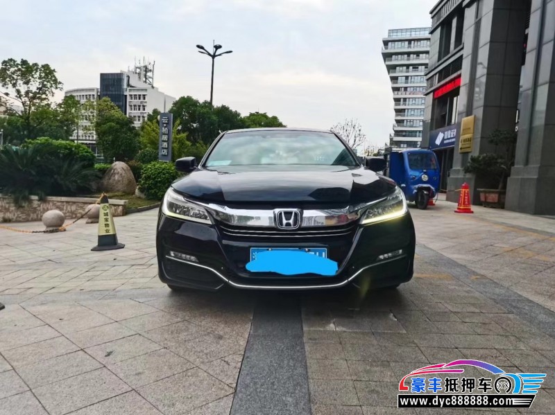 16年本田雅阁轿车抵押车出售