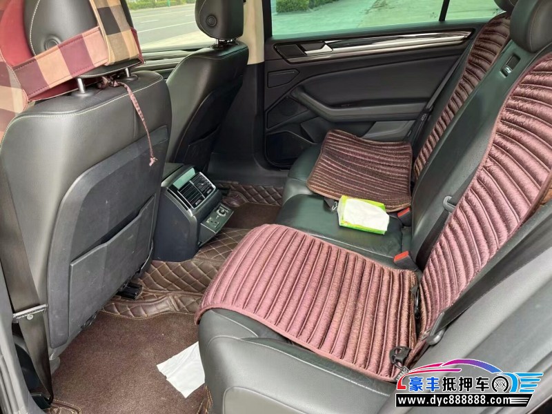 18年大众辉昂轿车抵押车出售