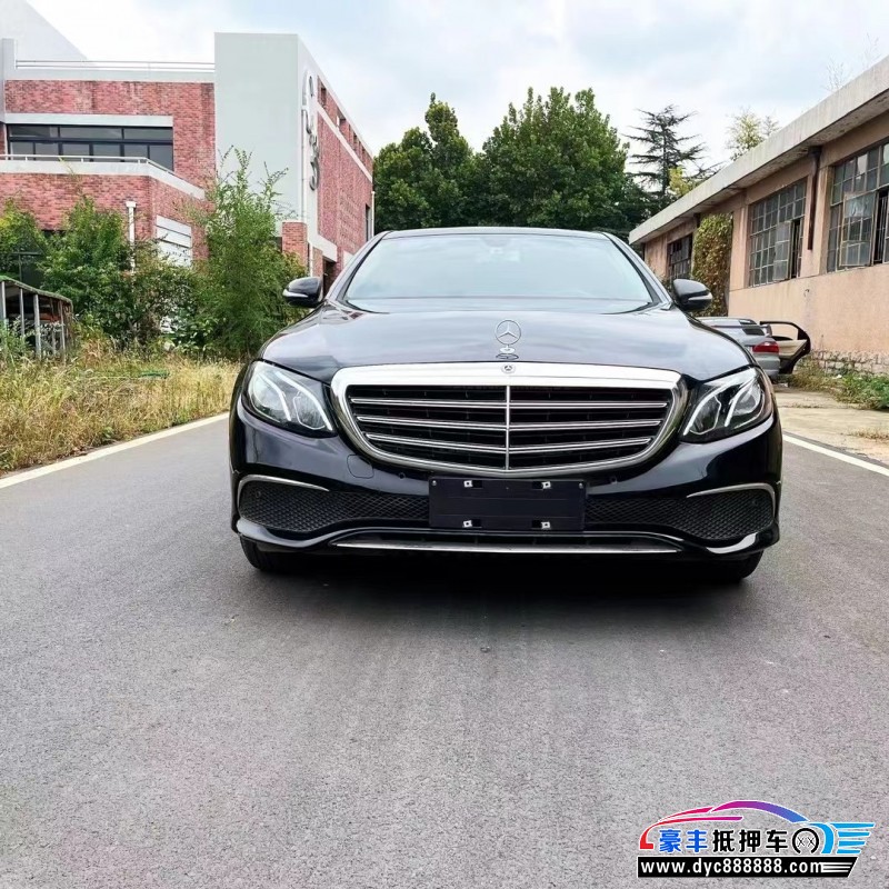 19年奔驰E轿车抵押车出售