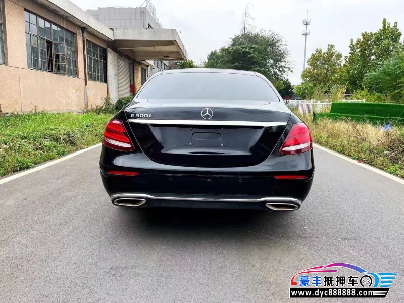 19年奔驰E轿车抵押车出售