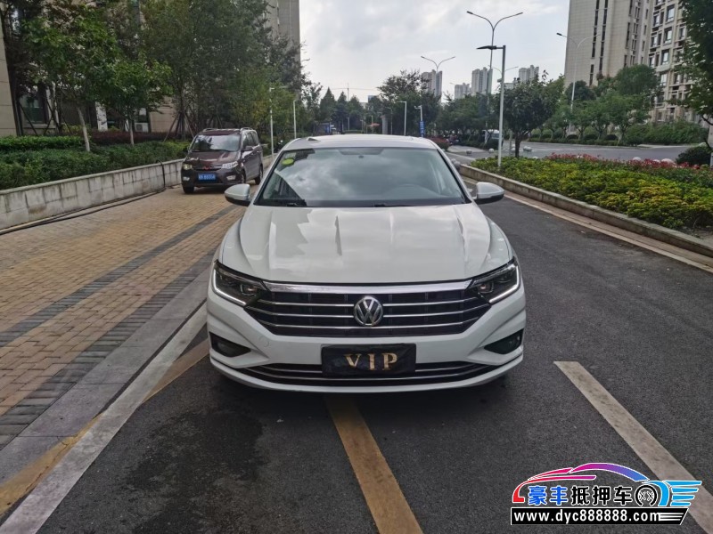 21年大众速腾轿车抵押车出售