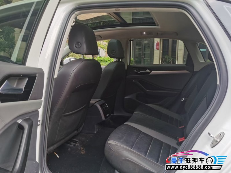 21年大众速腾轿车抵押车出售