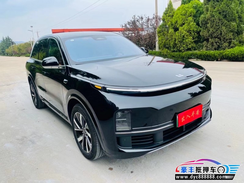 23年理想L8轿车抵押车出售