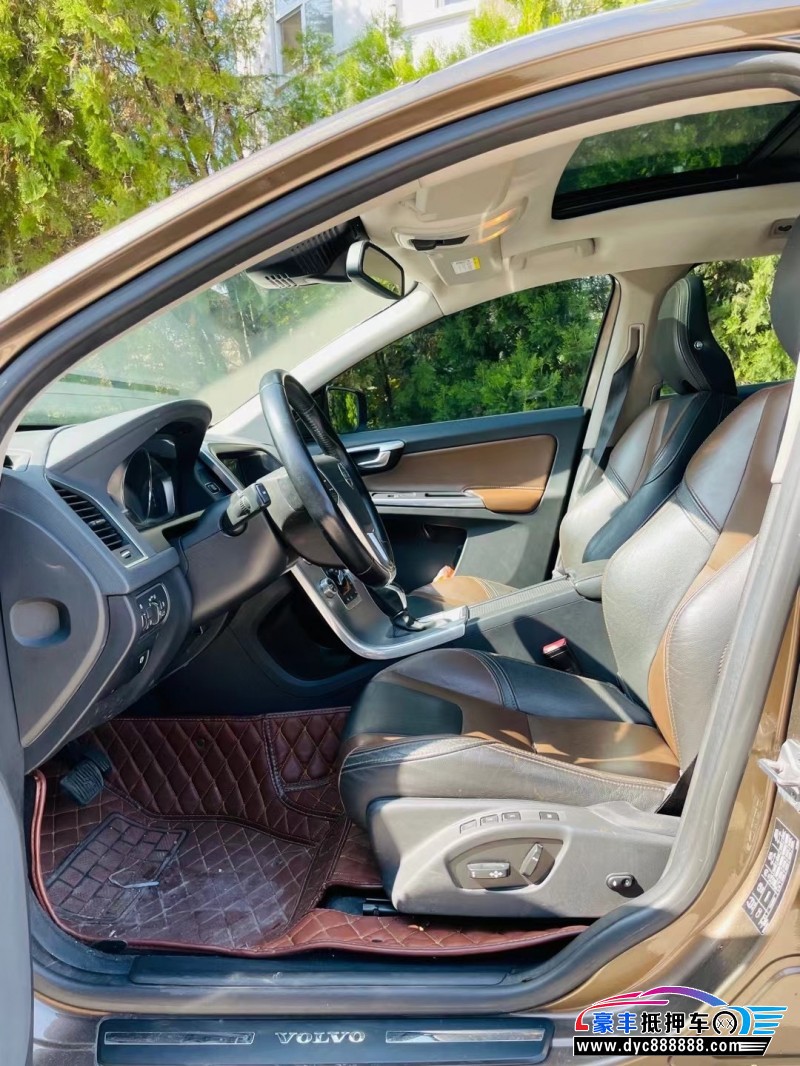 17年沃尔沃XC60轿车抵押车出售