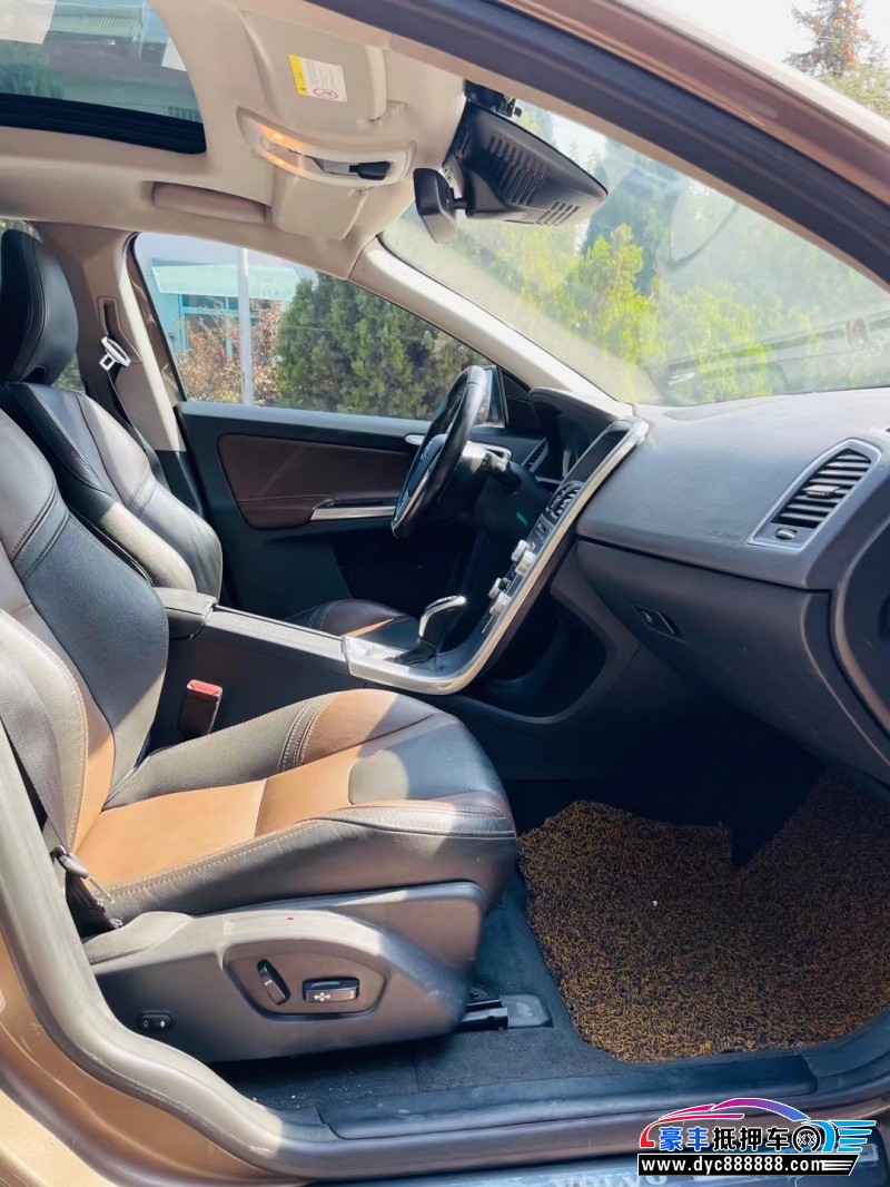 17年沃尔沃XC60轿车抵押车出售