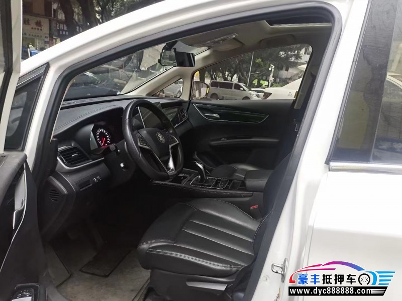 20年比亚迪宋轿车抵押车出售