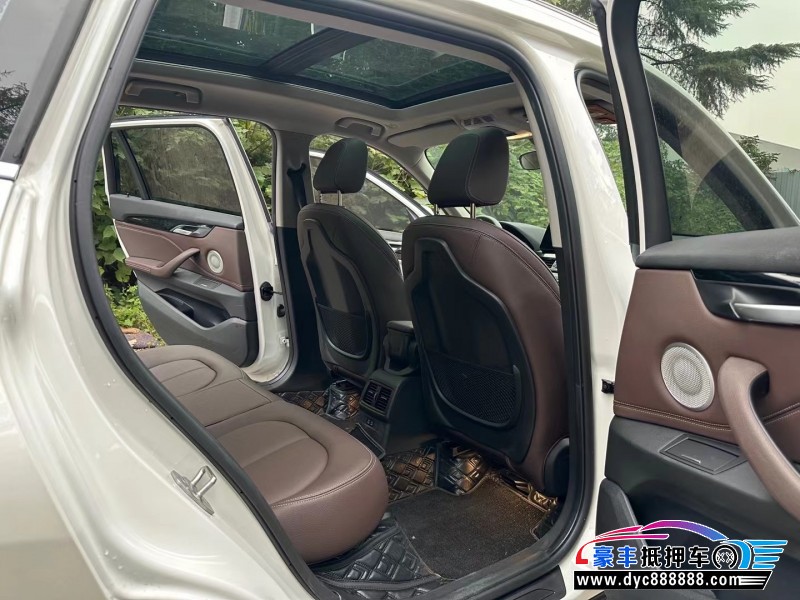 21年宝马X1轿车抵押车出售