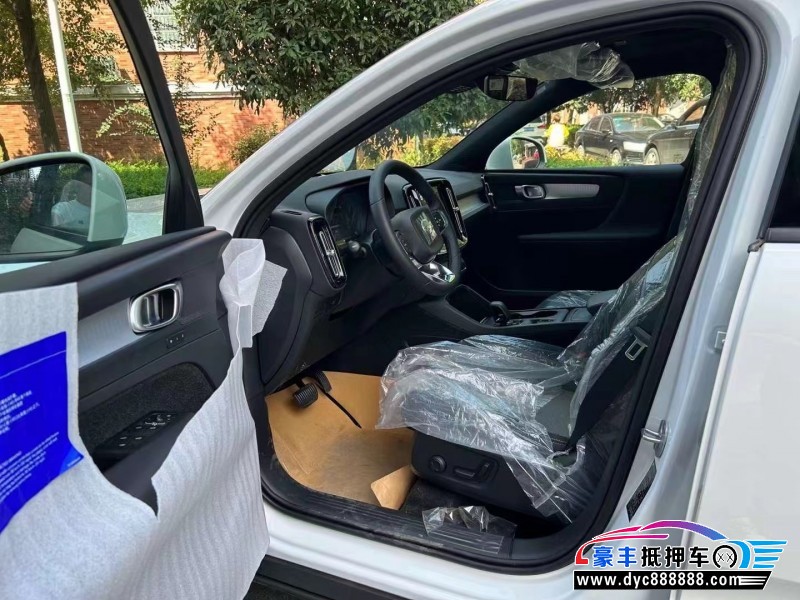 23年沃尔沃XC40轿车抵押车出售