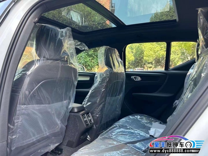 23年沃尔沃XC40轿车抵押车出售