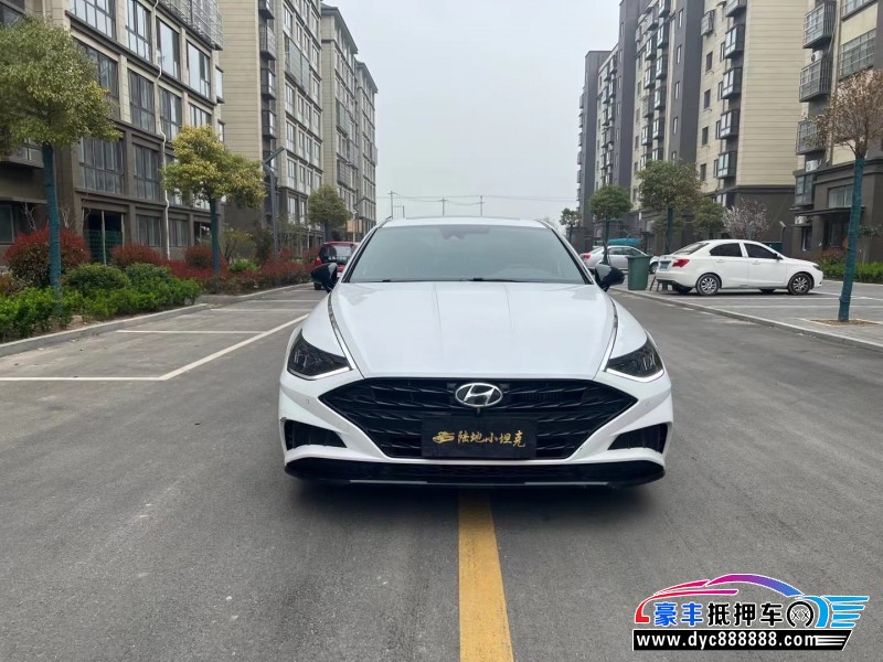 20年现代索纳塔轿车抵押车出售