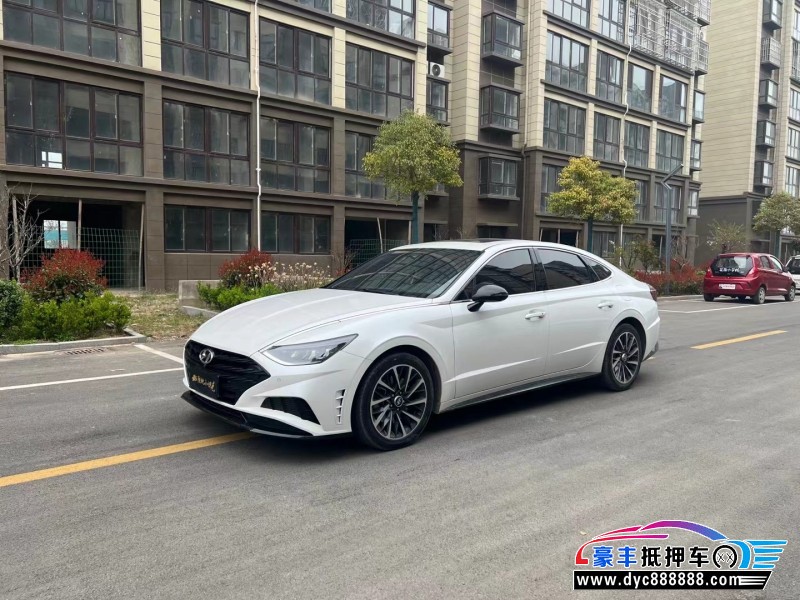 20年现代索纳塔轿车抵押车出售