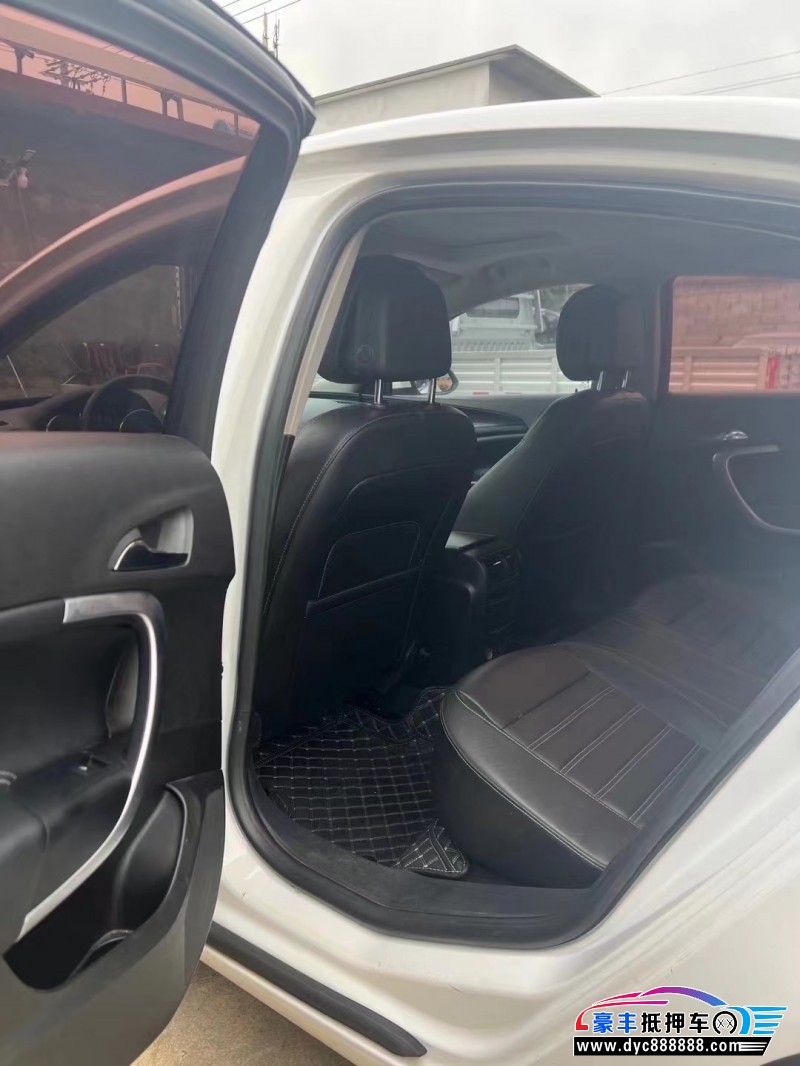 15年别克君威轿车抵押车出售