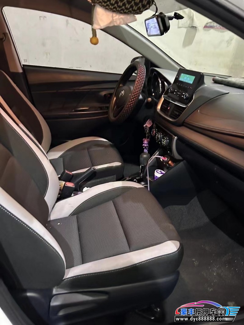 20年丰田YARiS L 致炫轿车抵押车出售