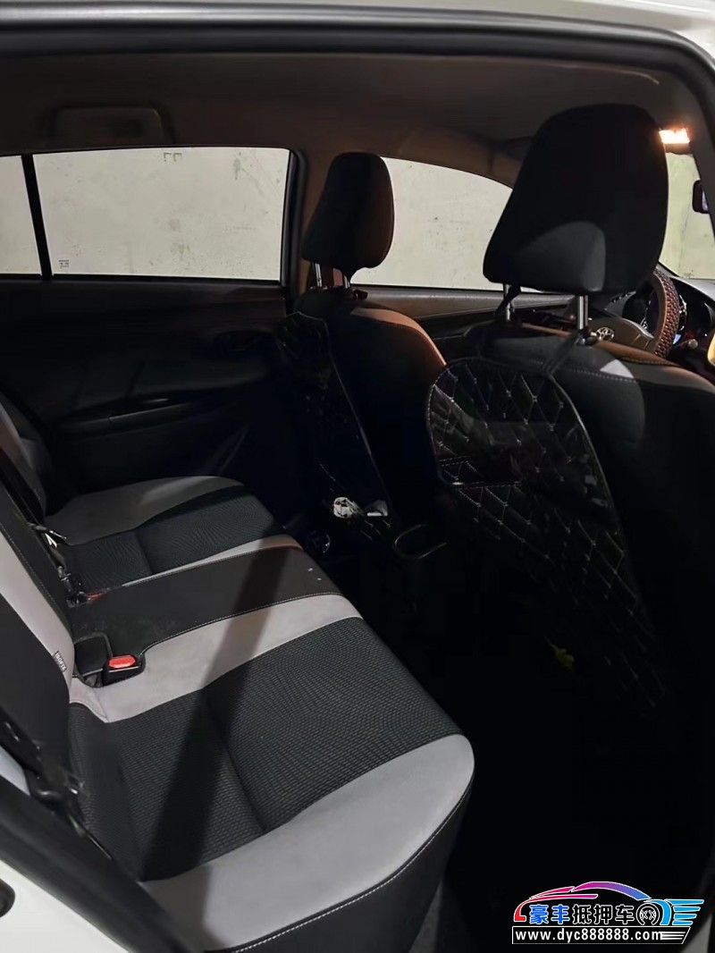 20年丰田YARiS L 致炫轿车抵押车出售