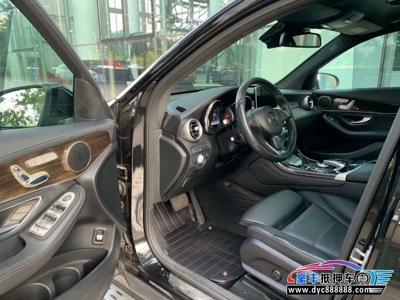 17年奔驰GLCSUV抵押车出售