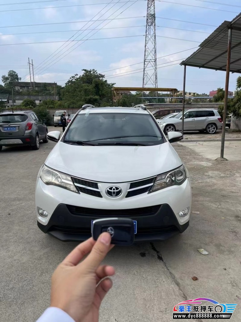 16年丰田RAV4轿车抵押车出售
