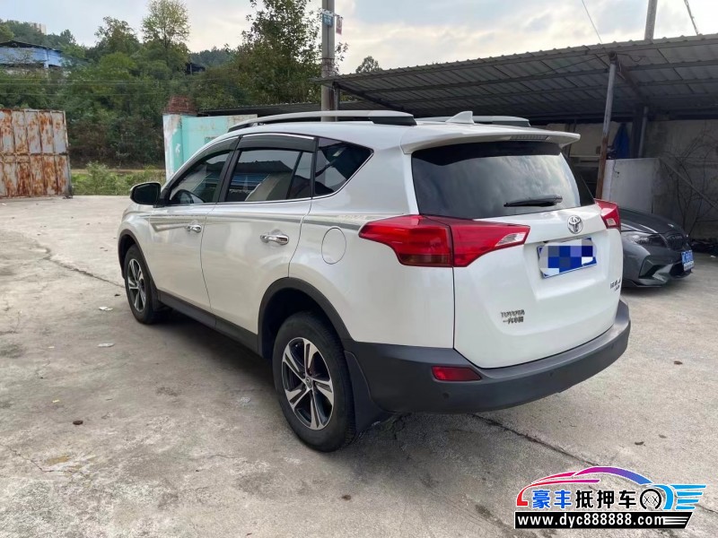 16年丰田RAV4轿车抵押车出售
