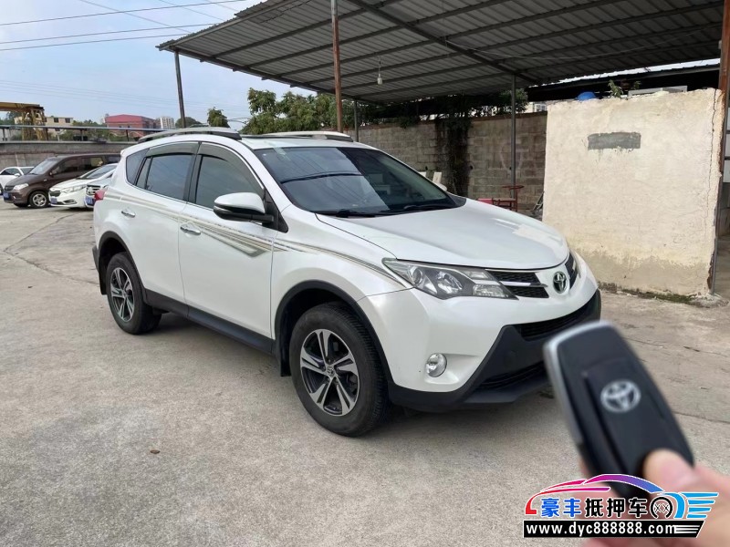 16年丰田RAV4轿车抵押车出售