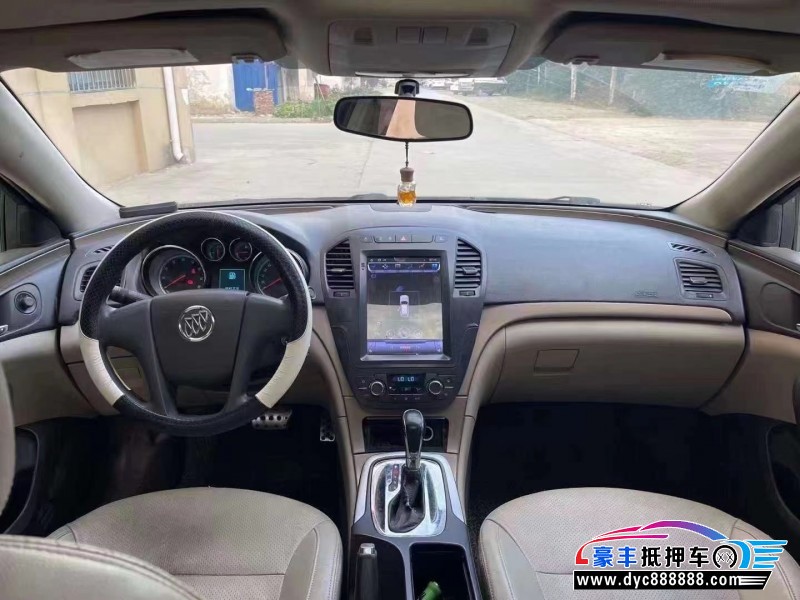 12年别克君威轿车抵押车出售