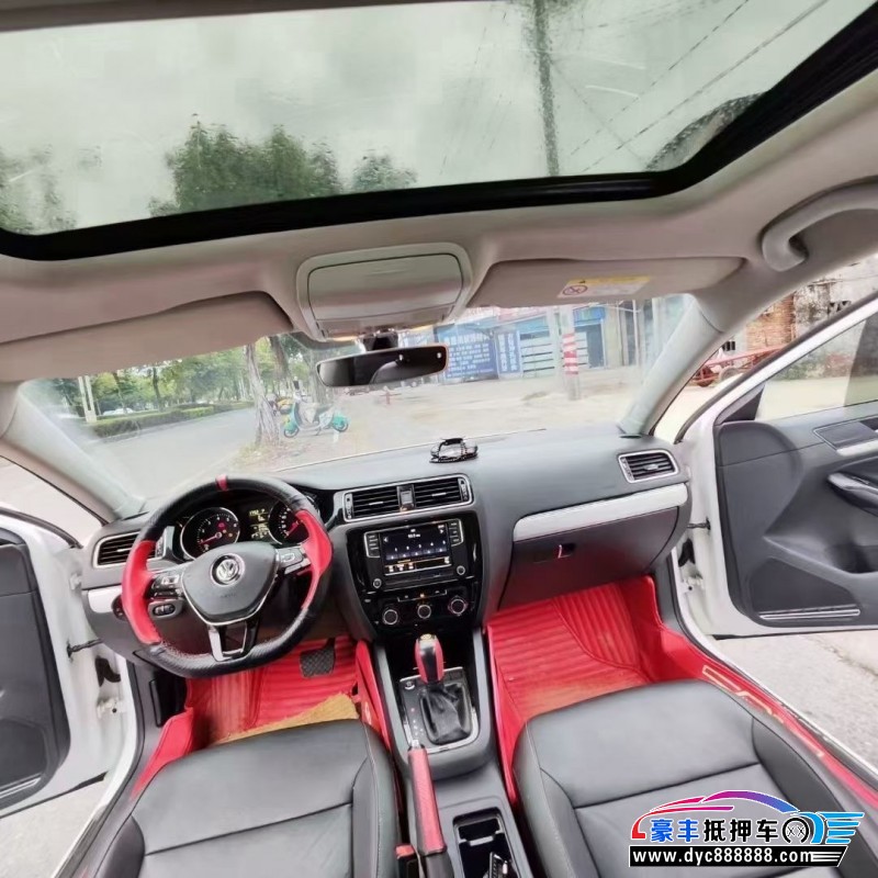 18年大众速腾轿车抵押车出售