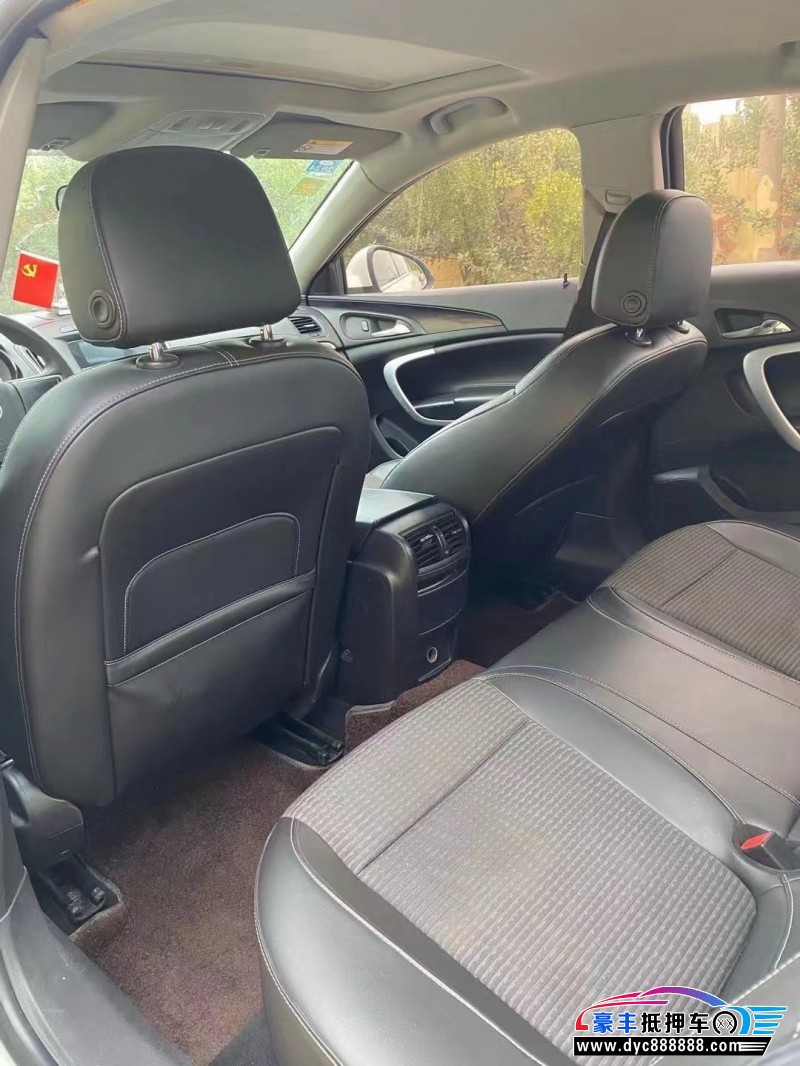 16年别克君威轿车抵押车出售