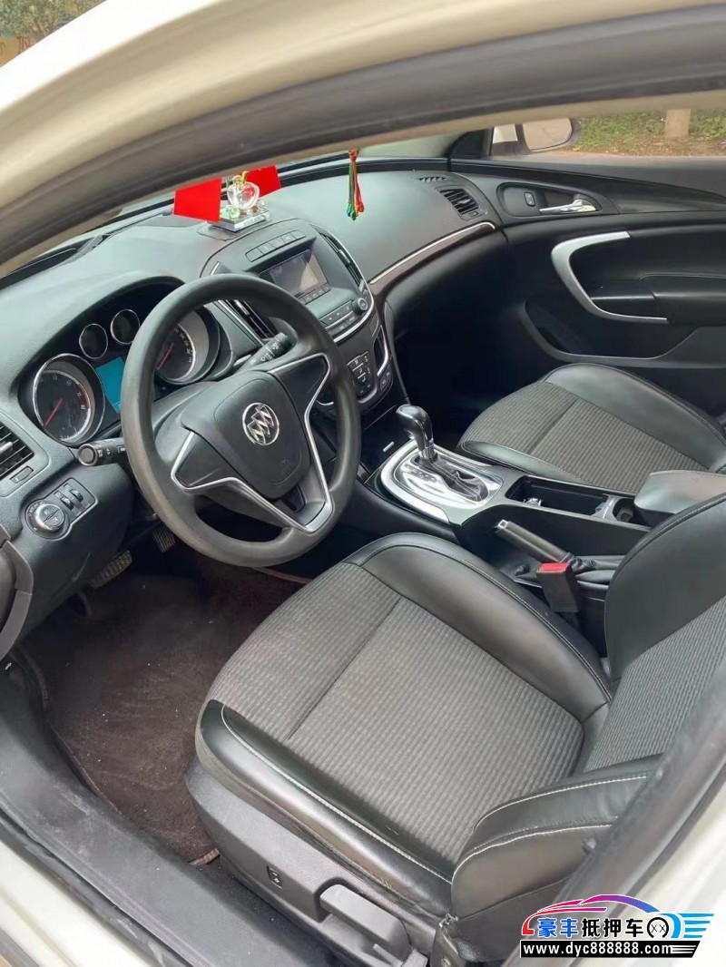 16年别克君威轿车抵押车出售