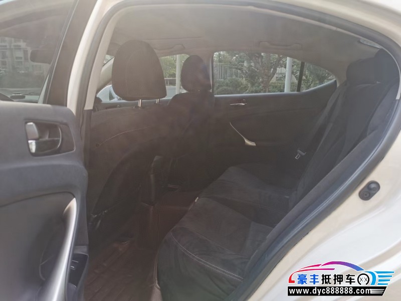 11年雷克萨斯LS轿车抵押车出售