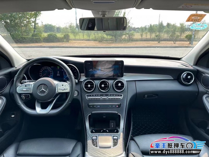 19年奔驰C轿车抵押车出售