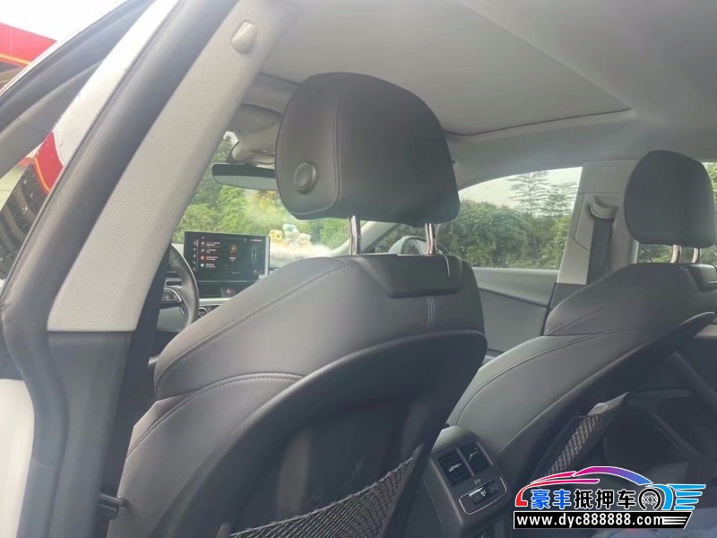 22年奥迪A5轿车抵押车出售