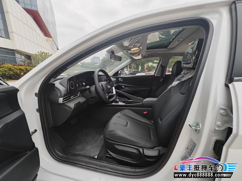 23年现代伊兰特轿车抵押车出售