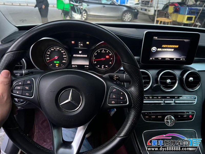 17年奔驰C轿车抵押车出售