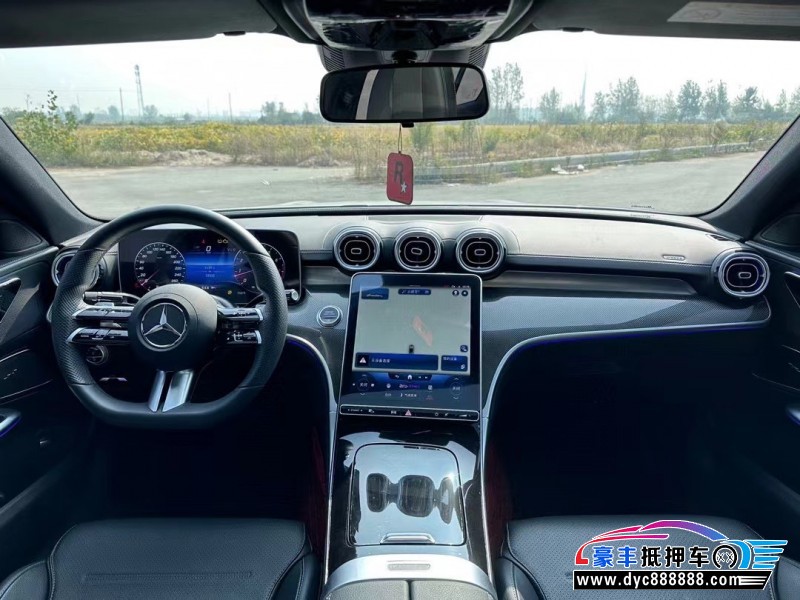 22年奔驰C轿车抵押车出售