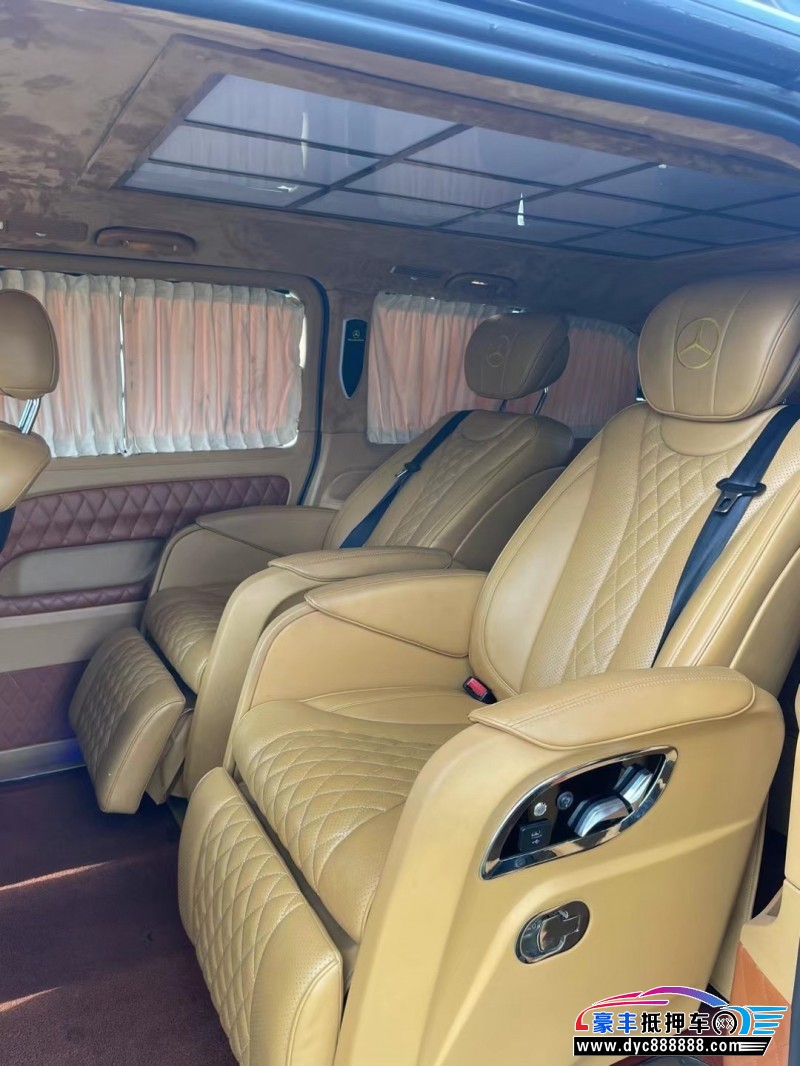 20年奔驰威霆轿车抵押车出售