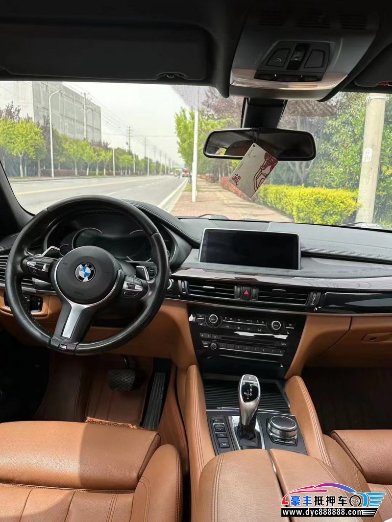 17年宝马X6轿车抵押车出售