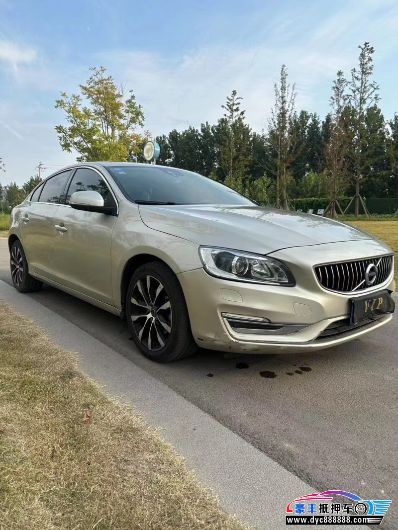 18年沃尔沃S60轿车抵押车出售