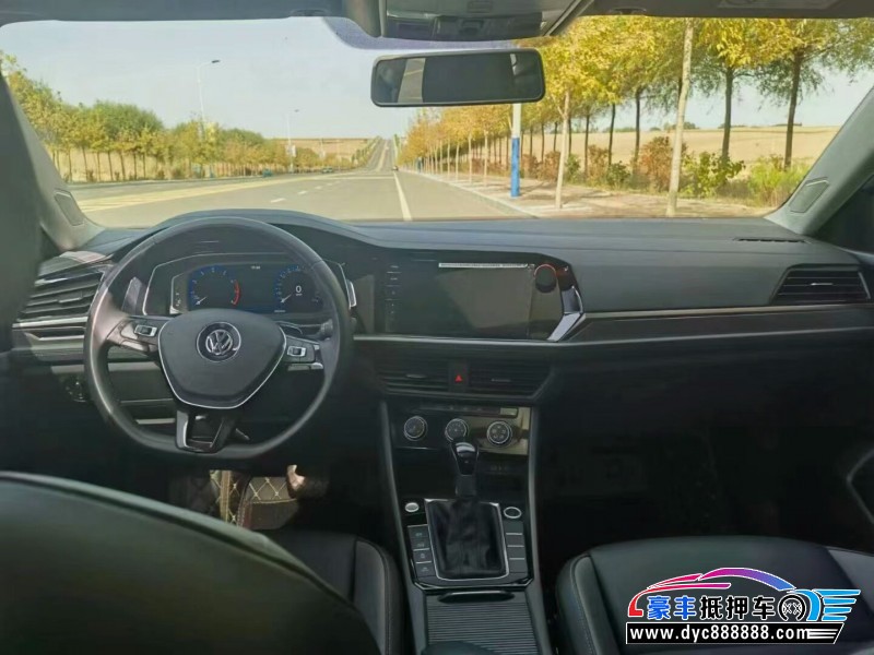 22年大众速腾轿车抵押车出售