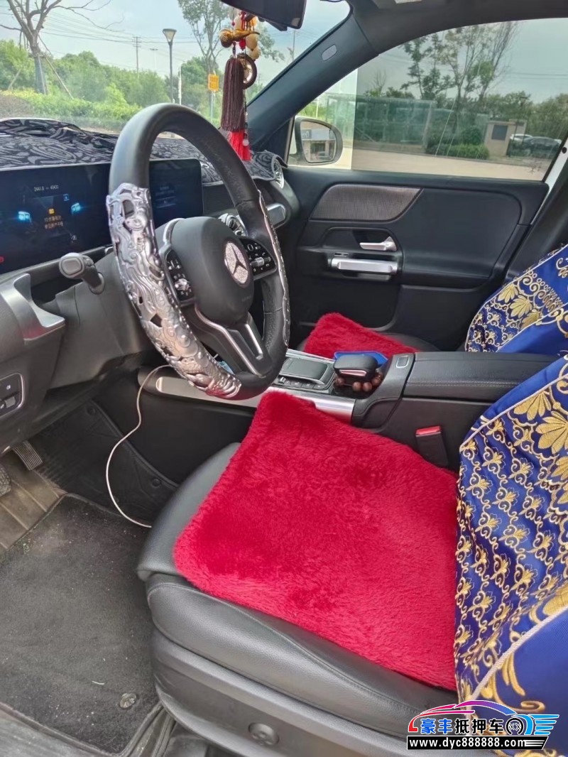 20年奔驰GLB轿车抵押车出售