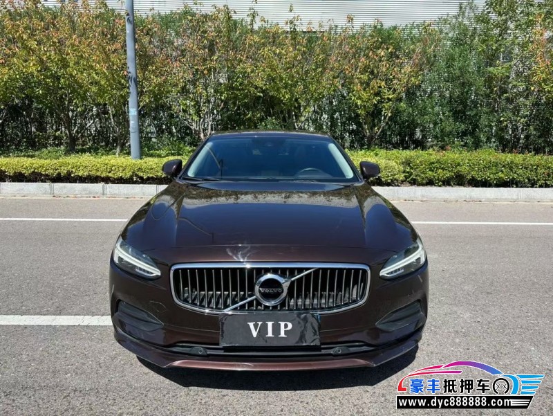 17年沃尔沃S90轿车抵押车出售