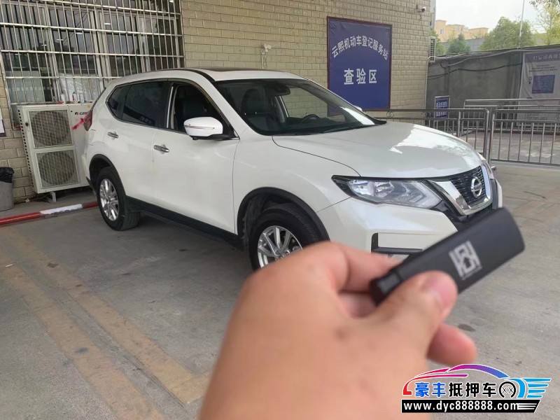 20年日产奇骏轿车抵押车出售