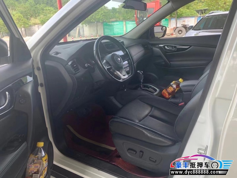 20年日产奇骏轿车抵押车出售