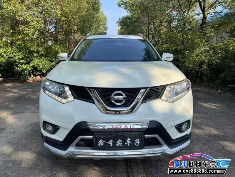 14年日产奇骏轿车抵押车出售