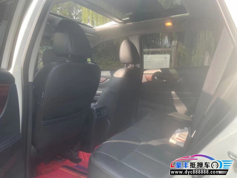 20年日产奇骏轿车抵押车出售