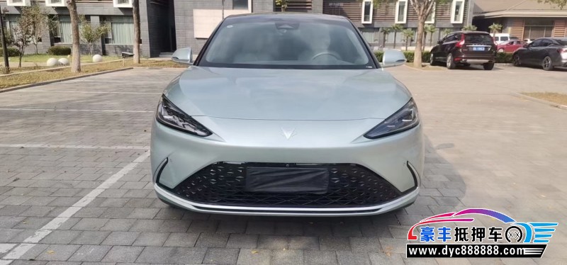 23年极狐阿尔法S轿车抵押车出售