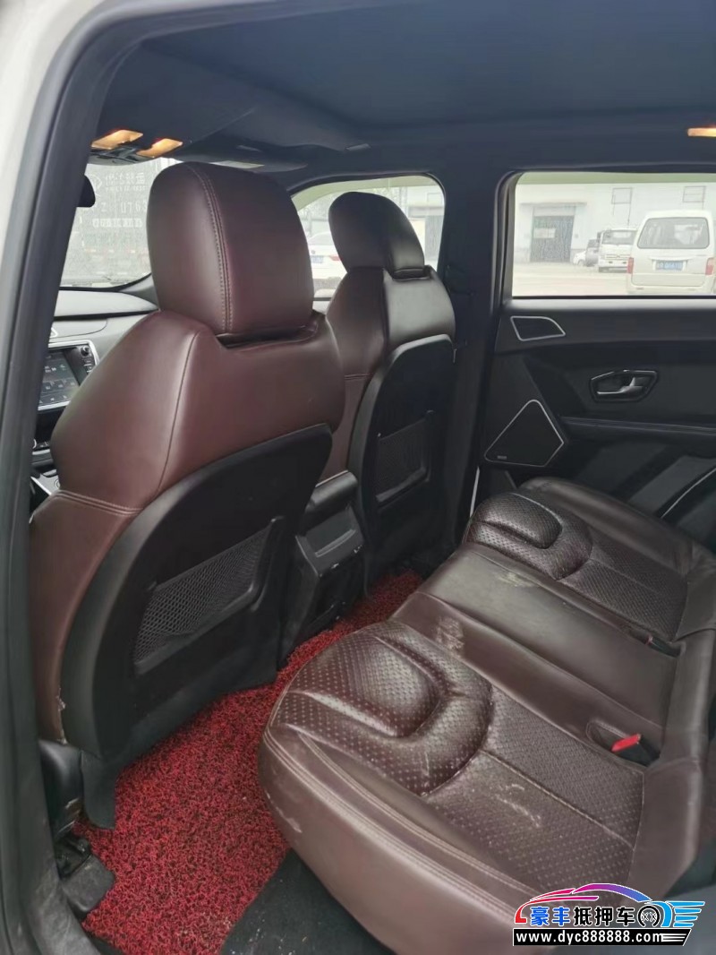 15年陆风X7轿车抵押车出售