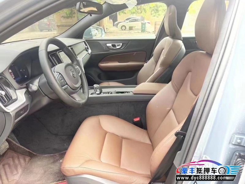 23年沃尔沃S60轿车抵押车出售